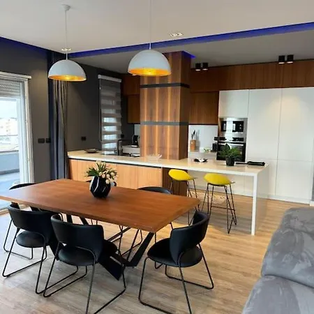 Luxury Sea-view Penthouse 28 Durres
