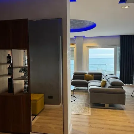 Apartment Luxury Sea-view Penthouse 28 Durres