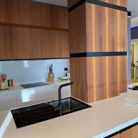 Luxury Sea-view Penthouse 28