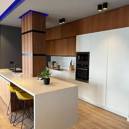 Apartment Luxury Sea-view Penthouse 28 Durres