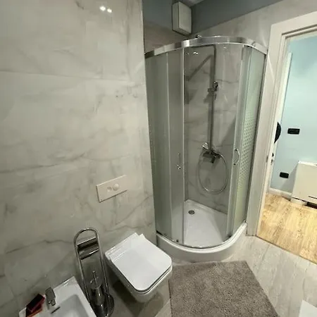 Luxury Sea-view Penthouse 28 * Durres