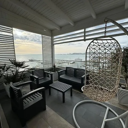 Luxury Sea-view Penthouse 28 *